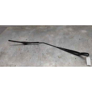 Recambio de brazo limpia delantero derecho para peugeot 207 x-line referencia OEM IAM   
