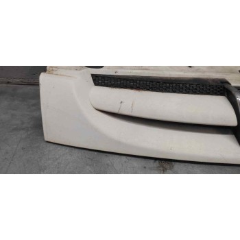 Recambio de rejilla delantera central para peugeot partner (s2) combiespace referencia OEM IAM   