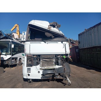 RENAULT MAGNUM AB 2005