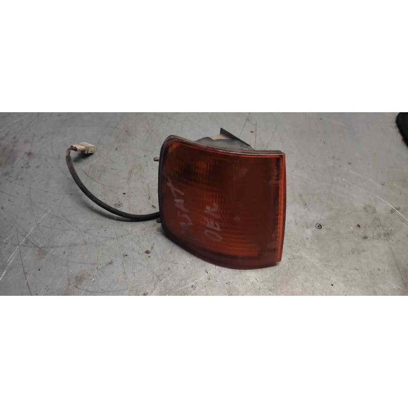 Recambio de piloto delantero derecho para volkswagen passat berlina (312) 1.6 referencia OEM IAM   