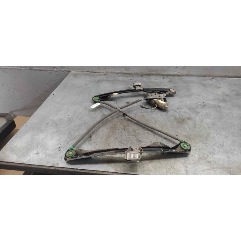 Recambio de elevalunas delantero derecho para ford focus berlina (cak) ambiente referencia OEM IAM  3 PUERTAS 2 PINS - Negro 2