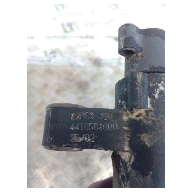 Recambio de valvula aire para renault hr 420.18/26 premium 01  fsa 4x2 420.18 larga distancia referencia OEM IAM 4410501000  ELE - Blanco 2