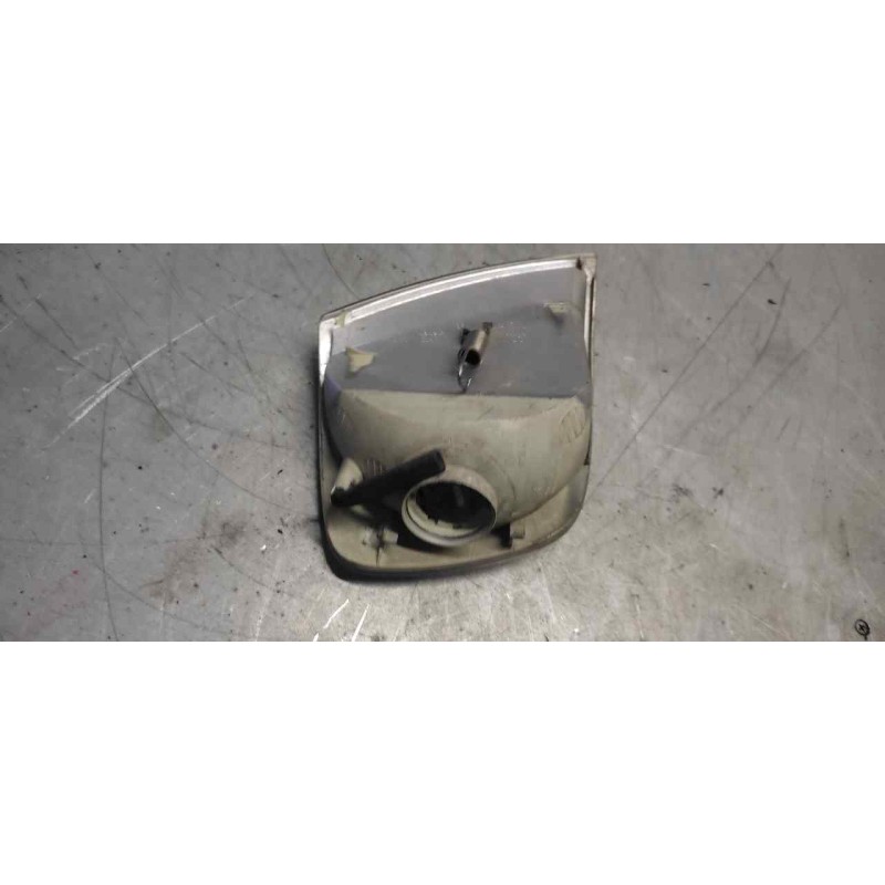 Recambio de piloto delantero izquierdo para volkswagen polo berlina (6n2) 1.0 referencia OEM IAM 2