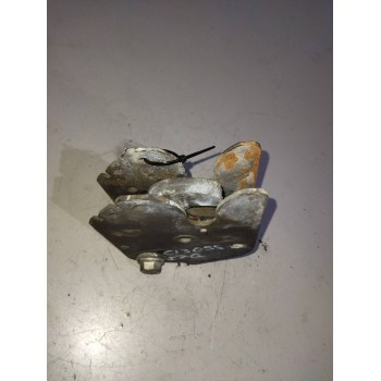 Recambio de cierre cabina izquierdo para renault d narrow referencia OEM IAM 25379077  