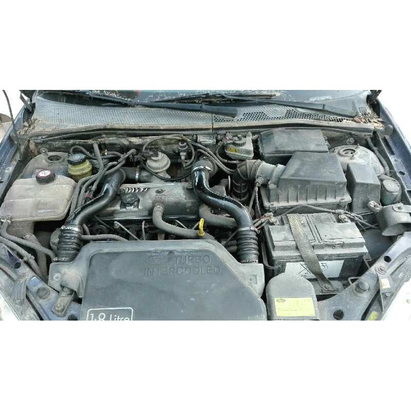 FORD FOCUS BERLINA (CAK)