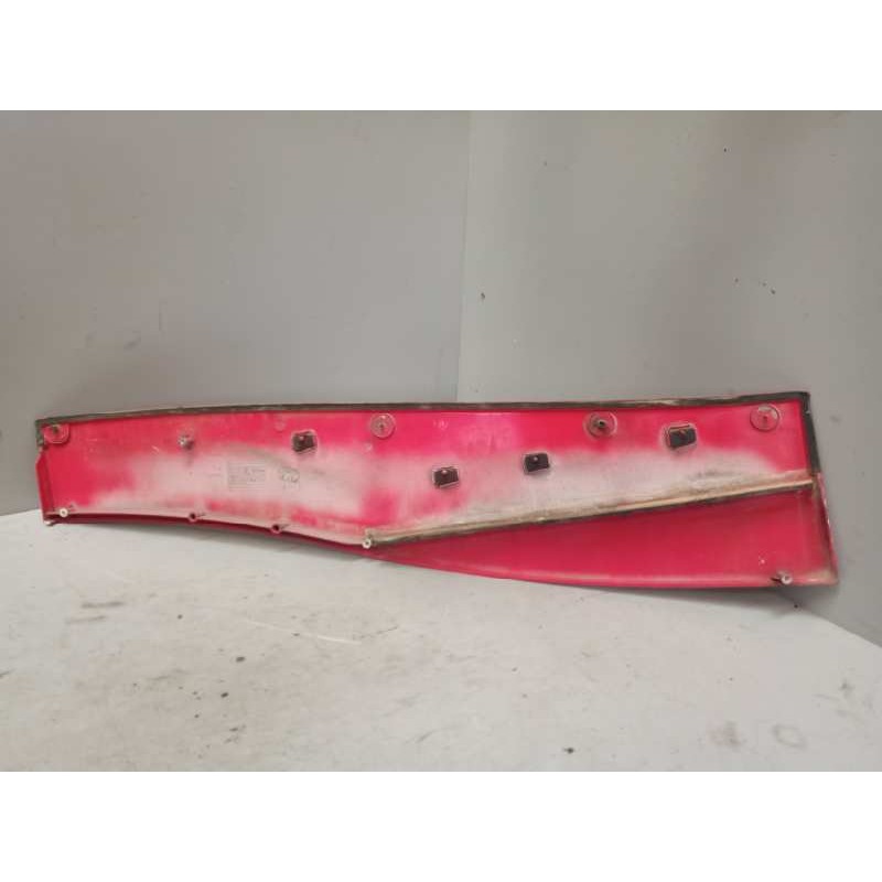 Recambio de moldura puerta delantera izquierda para iveco stralis (as) 12.9 diesel referencia OEM IAM 500397857 - Rojo 2