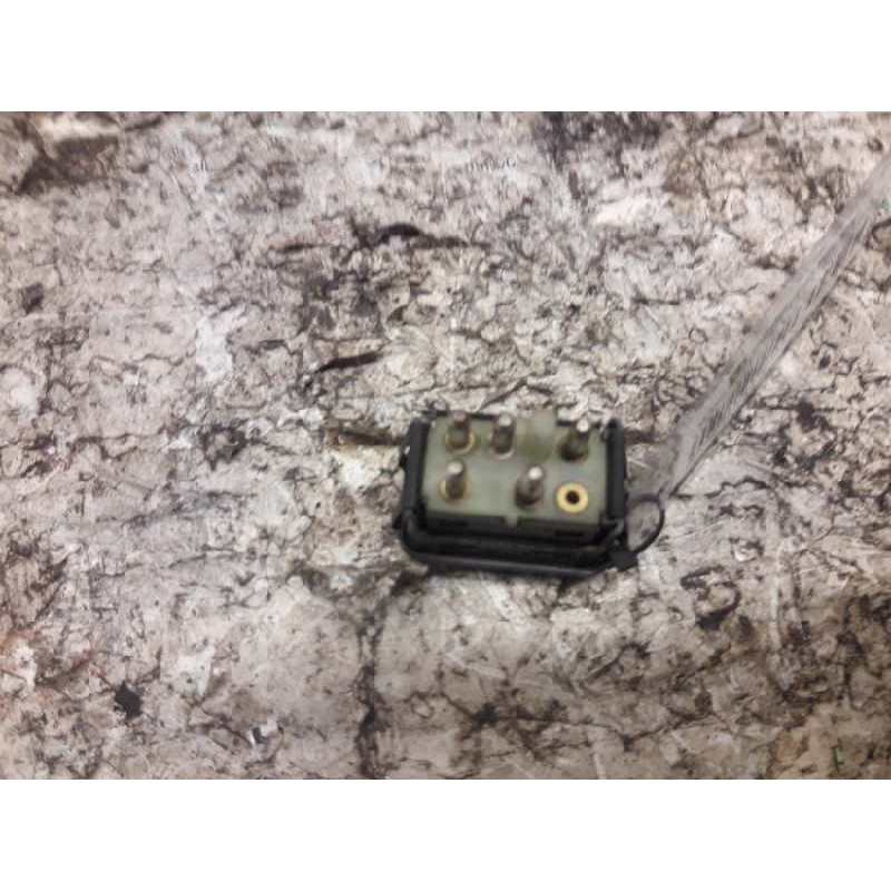 Recambio de mando elevalunas trasero izquierdo para volvo s40 berlina td referencia OEM IAM 03458028 812660 2