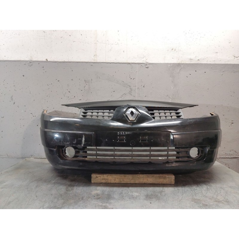 Recambio de paragolpes delantero para renault megane ii coupe/cabrio referencia OEM IAM   