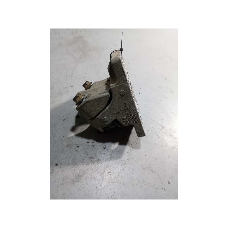 Recambio de soporte guardabarros trasero para renault serie t 12.8 diesel referencia OEM IAM 21213203 21213202 2