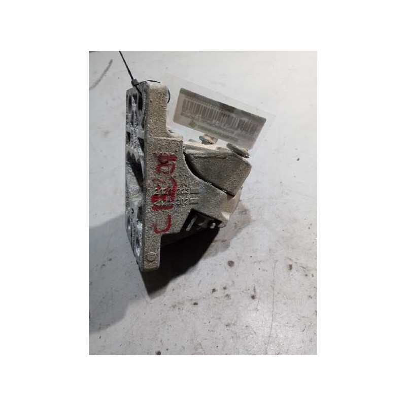 Recambio de soporte guardabarros trasero para renault serie t 12.8 diesel referencia OEM IAM 21213203 21213202 3