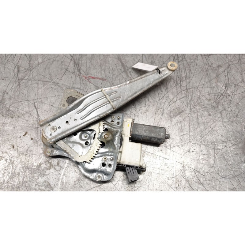 Recambio de elevalunas trasero izquierdo para toyota avensis berlina (t25) 2.0 d4-d executive berlina (5-ptas.) referencia OEM I 3
