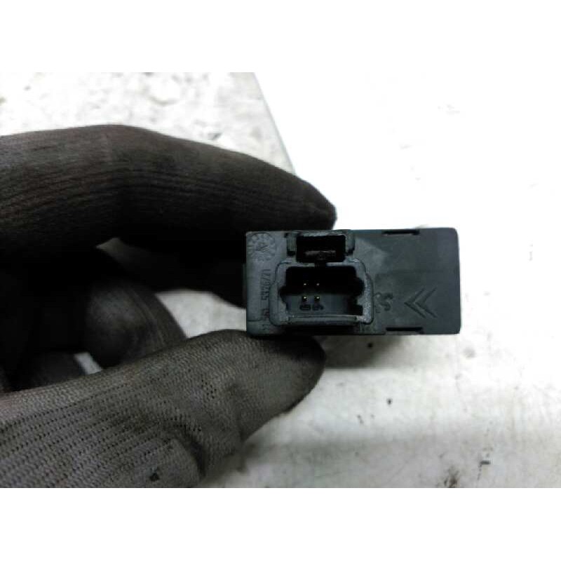 Recambio de mando elevalunas trasero derecho para peugeot 307 (s1) xs referencia OEM IAM 96360166XT 2