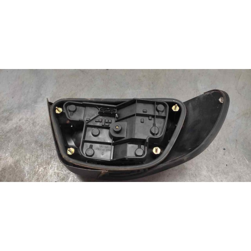 Recambio de piloto trasero derecho para volvo c70 coupe 2.3 t referencia OEM IAM   7 PINS 4