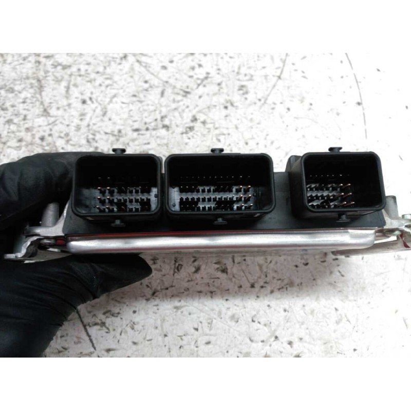 Recambio de centralita motor uce para fiat punto berl. (176) 55 s referencia OEM IAM 9657823980 0261207474 2