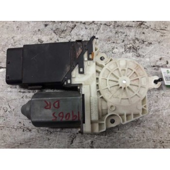 Recambio de motor elevalunas delantero derecho para volkswagen golf iv berlina (1j1) conceptline referencia OEM IAM 0538003501  