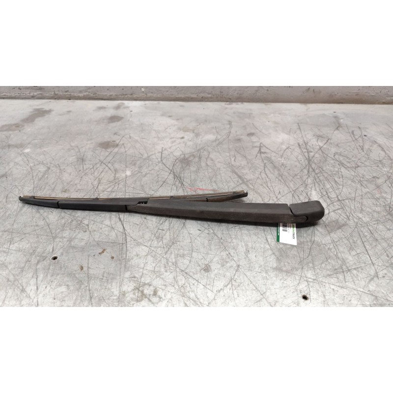 Recambio de brazo limpia trasero para toyota avensis berlina (t25) 2.0 d4-d executive berlina (5-ptas.) referencia OEM IAM