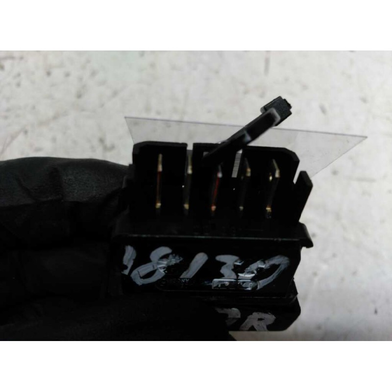 Recambio de mando elevalunas delantero derecho para citroën zx 1.9 d armonia referencia OEM IAM - Verde 2