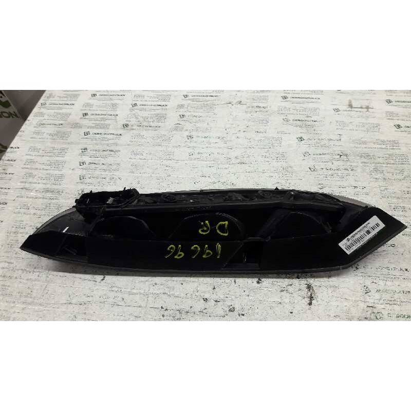 Recambio de piloto trasero derecho para opel corsa c referencia OEM IAM - Azul 6