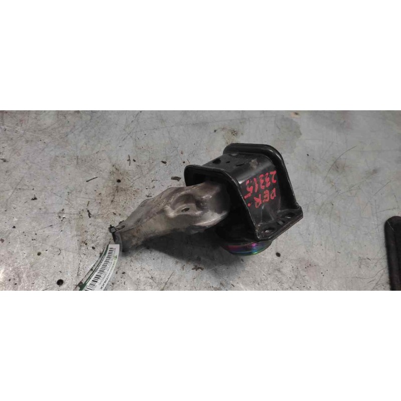 Recambio de soporte motor derecho para peugeot 307 cc (s1) 2.0 referencia OEM IAM 9636270080 2
