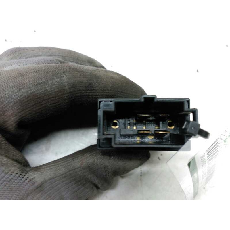 Recambio de boton antivaho para skoda octavia berlina (1u2) 1.9 tdi glx referencia OEM IAM 3