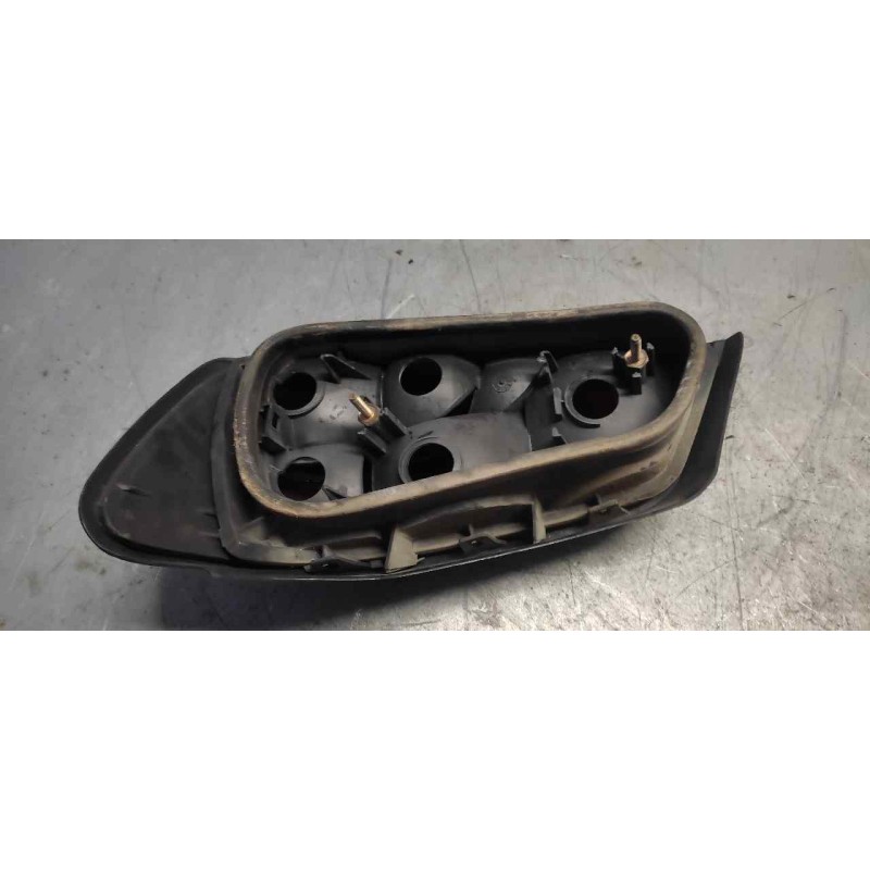 Recambio de piloto trasero izquierdo para peugeot 306 berlina 3/4/5 puertas (s2) boulebard referencia OEM IAM 2