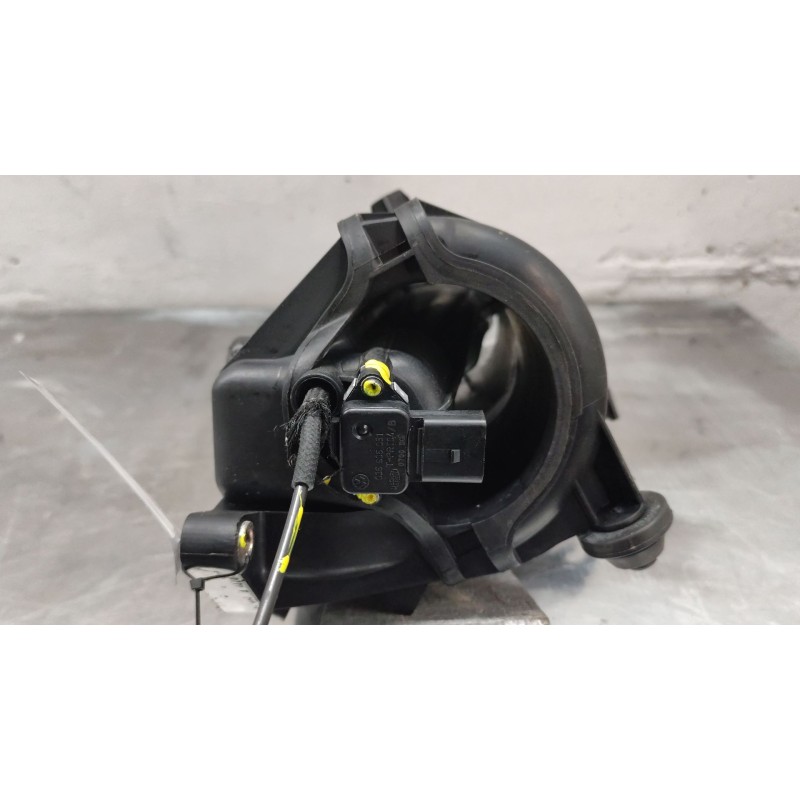 Recambio de colector admision para volkswagen polo berlina (6n2) trendline referencia OEM IAM - Azul 4