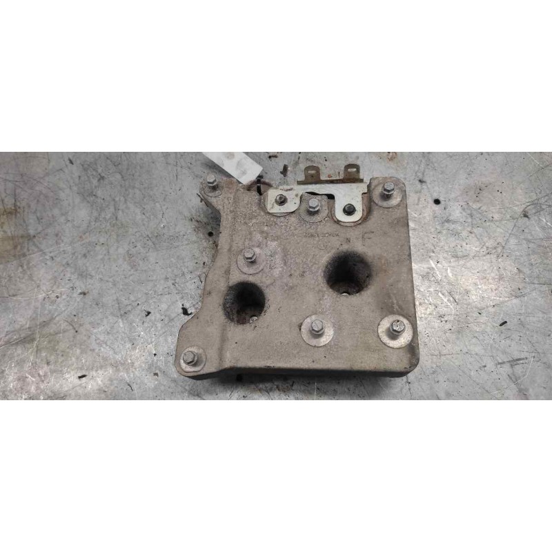 Recambio de soporte para nissan qashqai (j11) acenta referencia OEM IAM 64865EF0A - Blanco 2