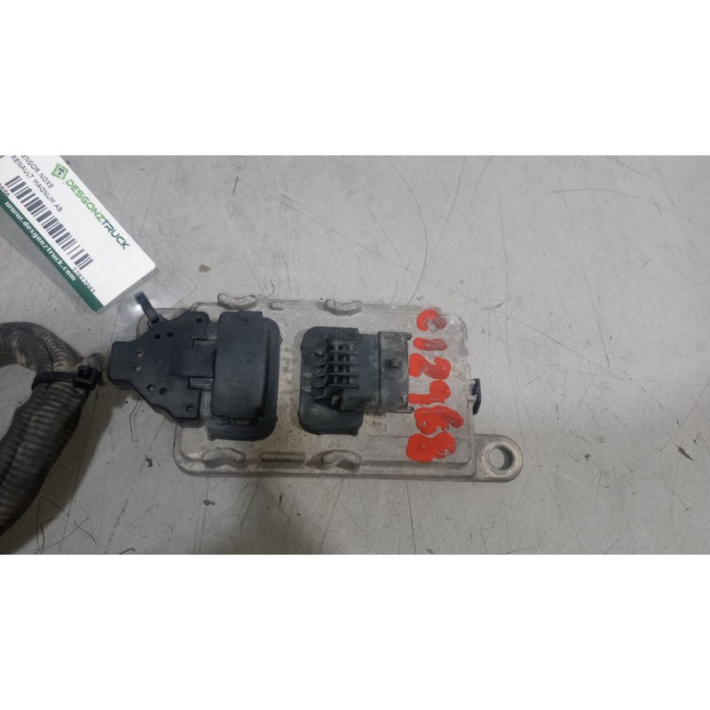Recambio de sensor noxe para renault magnum ab diesel referencia OEM IAM 22827993 - Blanco 4