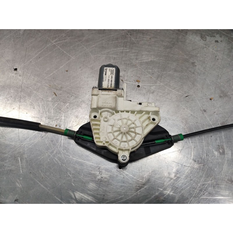 Recambio de elevalunas delantero derecho para audi a4 ber. (b8) básico referencia OEM IAM 8KO959802  