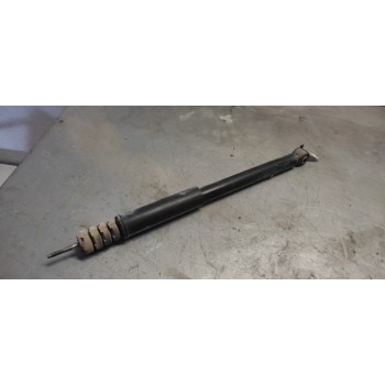 Recambio de amortiguador trasero derecho para dacia sandero referencia OEM IAM 562105691R  