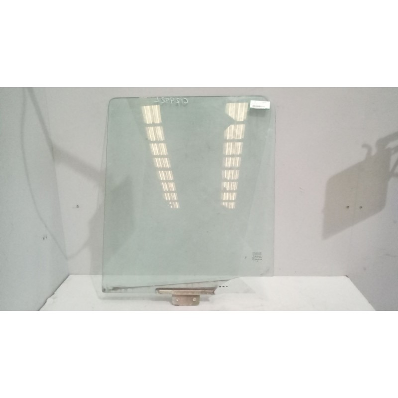 Recambio de luna delantera izquierda para daf serie xf105.xxx 12.9 diesel referencia OEM IAM 1284623  