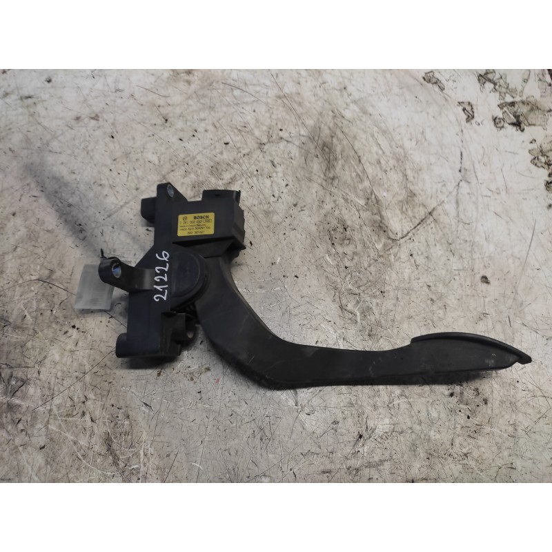 Recambio de potenciometro pedal para iveco daily combi caja cerrada techo alto 29l... batalla 3000l referencia OEM IAM 028100263 - Rojo 2