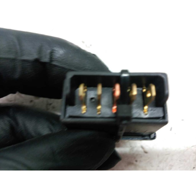 Recambio de mando elevalunas delantero derecho para land rover discovery (salljg/lj) tdi (5-ptas.) referencia OEM IAM - Blanco 2