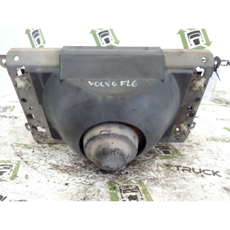 Recambio de faro derecho para volvo fl 608 fki 608-180 132 kw interc. e1 corto referencia OEM IAM 2