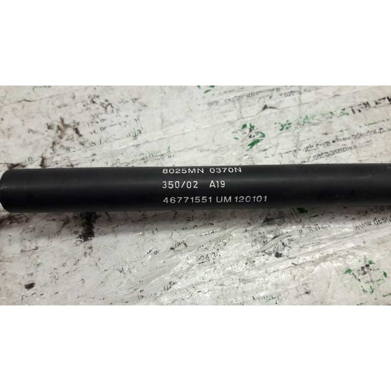 Recambio de amortiguadores maletero / porton para alfa romeo 147 (190) 1.6 16v cat referencia OEM IAM 46771551 370N 2
