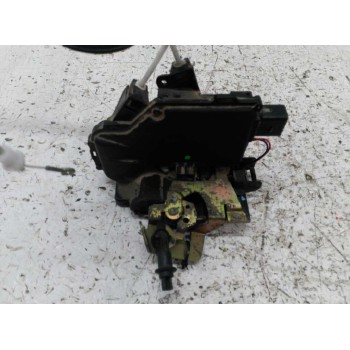 Recambio de cerradura puerta trasera derecha para audi a6 avant (4b5) 2.5 tdi referencia OEM IAM   