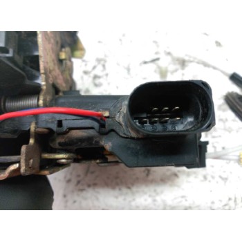Recambio de cerradura puerta trasera derecha para audi a6 avant (4b5) 2.5 tdi referencia OEM IAM   