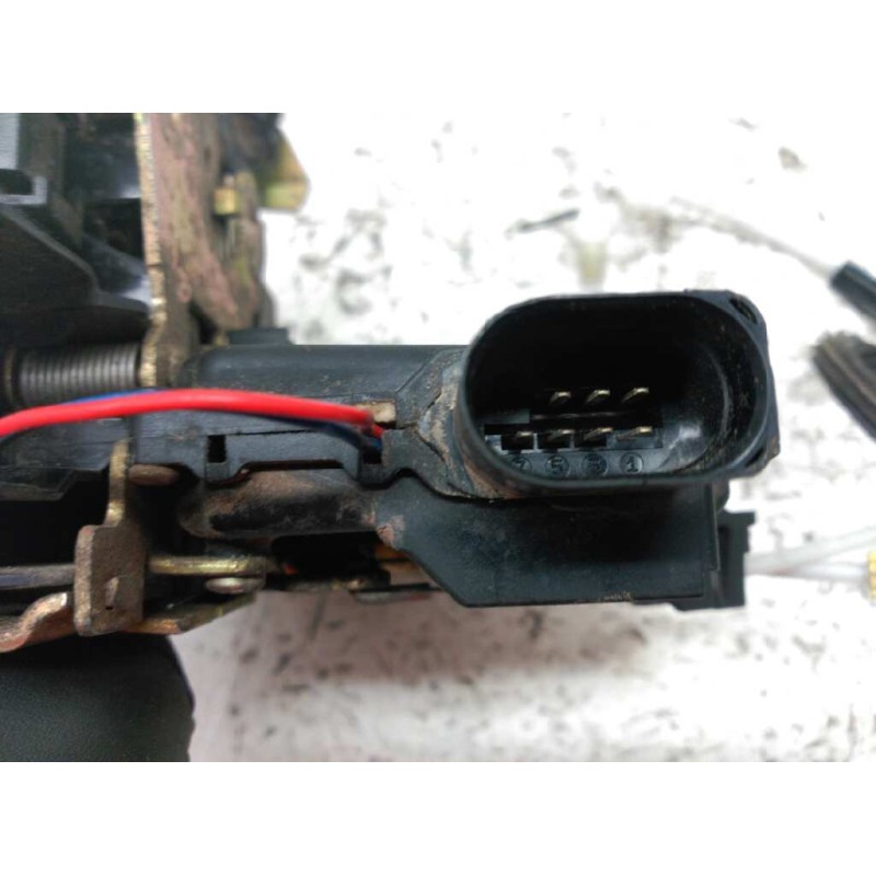 Recambio de cerradura puerta trasera derecha para audi a6 avant (4b5) 2.5 tdi referencia OEM IAM 5