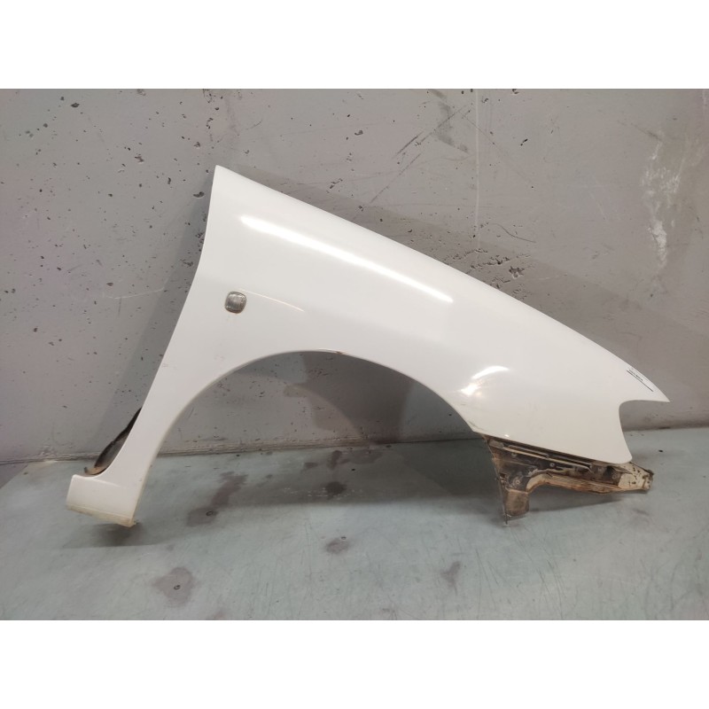 Recambio de aleta delantera derecha para seat ibiza (6k1) select referencia OEM IAM   