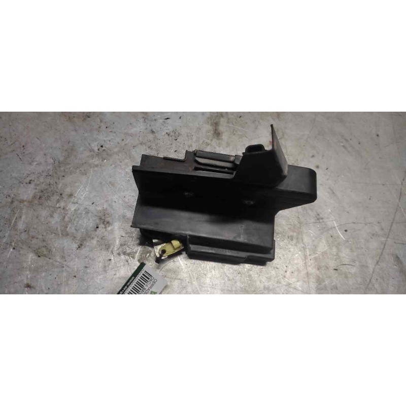 Recambio de cerradura puerta trasera izquierda para dacia sandero referencia OEM IAM   2 PINS - Blanco 2