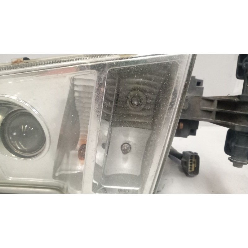 Recambio de faro derecho para volvo fh 12 2002  12.1 diesel (d12d460) referencia OEM IAM 21001668 - Blanco 3