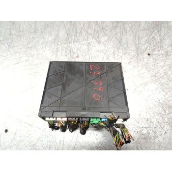 Recambio de caja reles / fusibles para opel insignia berlina expression referencia OEM IAM 13593775  