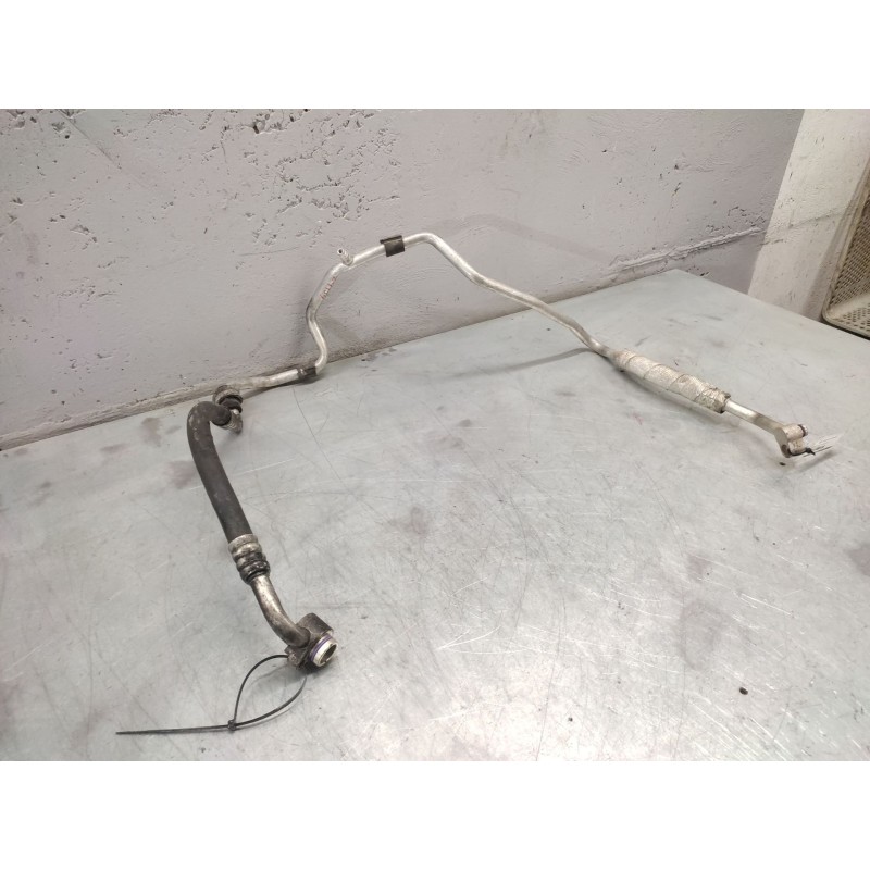 Recambio de tubos aire acondicionado para seat leon (1p1) 1.9 tdi referencia OEM IAM - Negro 2