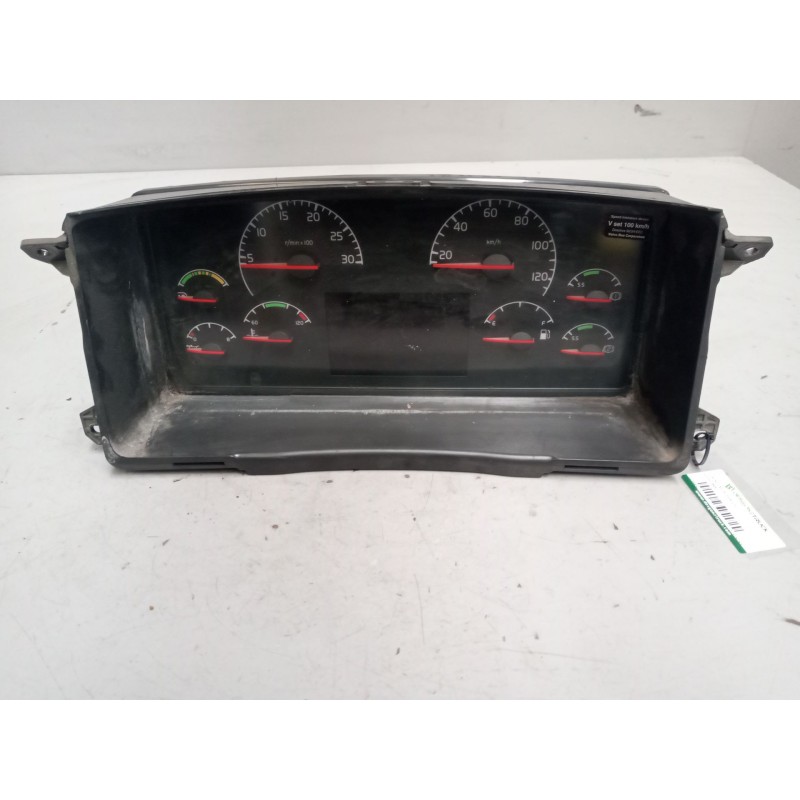 Recambio de cuadro instrumentos para volvo b9r 340 touring referencia OEM IAM 70329295  