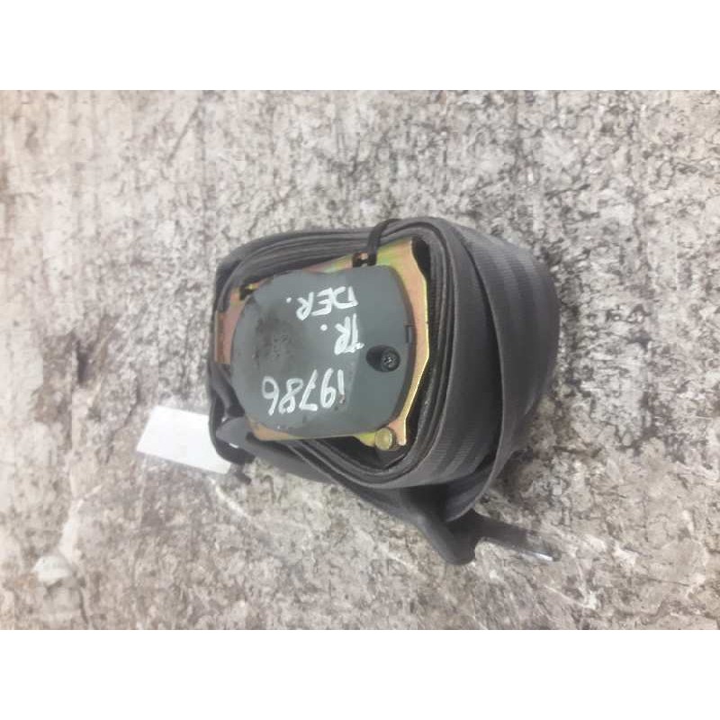 Recambio de cinturon seguridad trasero derecho para renault megane i fase 2 classic (la..) 1.4 16v expression referencia OEM IAM 3
