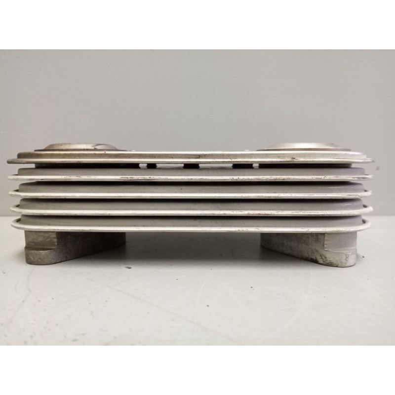 Recambio de enfriador aceite motor para iveco sunrise referencia OEM IAM 504078695 - Blanco 2