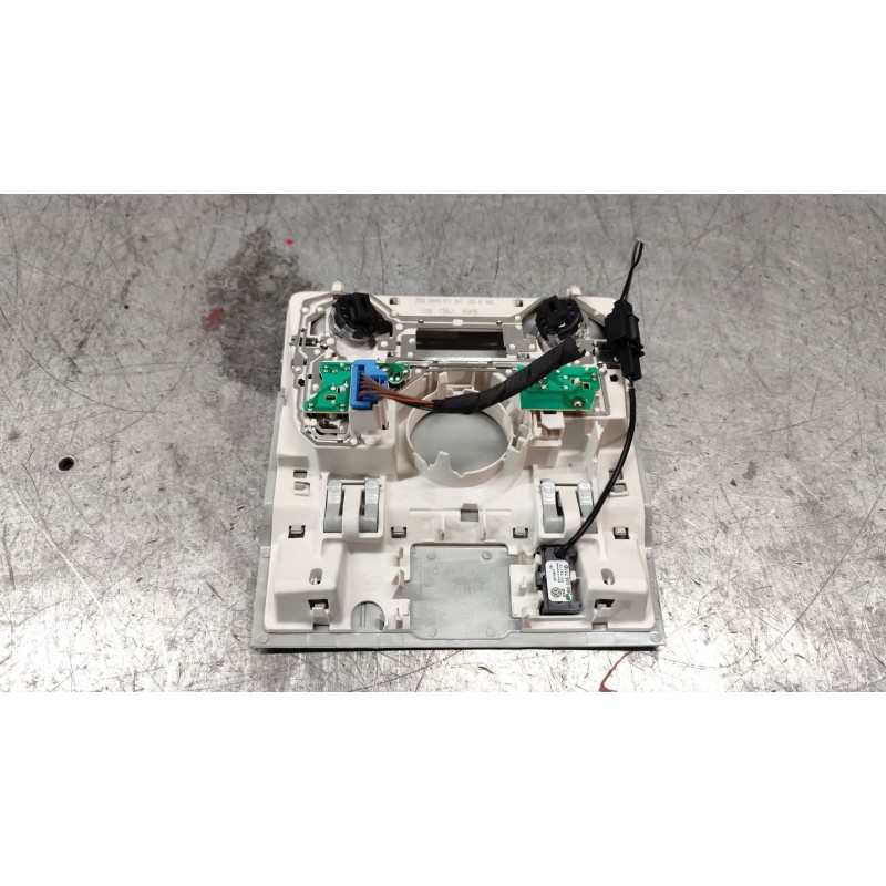 Recambio de luz interior para seat leon (5f1) 1.4 tsi referencia OEM IAM 1K0947133H  DELANTERA - Granate 2