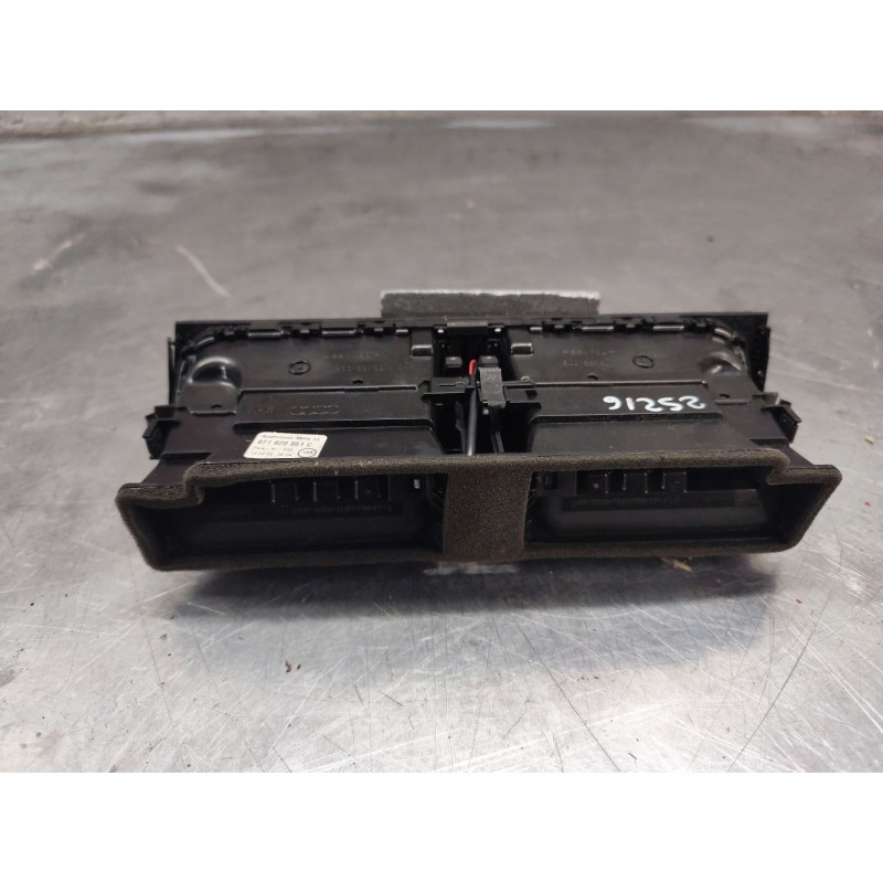 Recambio de aireador para audi a4 ber. (b8) básico referencia OEM IAM 8T1820951 - Blanco 2