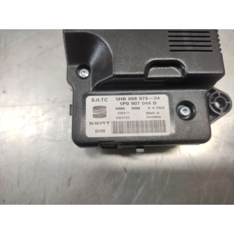 Recambio de mando climatizador para seat leon (1p1) comfort limited referencia OEM IAM 1P0907044D - Blanco 2