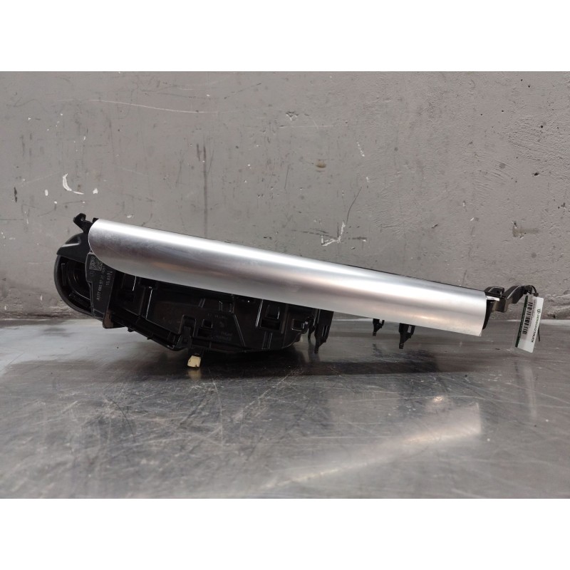 Recambio de consola central para mercedes-benz gla (h247) gla 200 d (247.712) referencia OEM IAM A1776805701 - Blanco 3